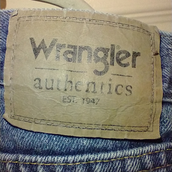 Wrangler Authentic Blue Denim Jeans Men's sz 44x32. - Picture 7 of 7